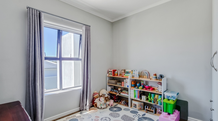 To Let 3 Bedroom Property for Rent in Protea Heights Western Cape